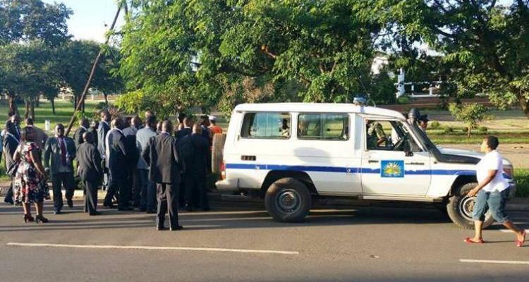 Malawi Police set up Roadblock at Parliament to Arrest Kabwila
