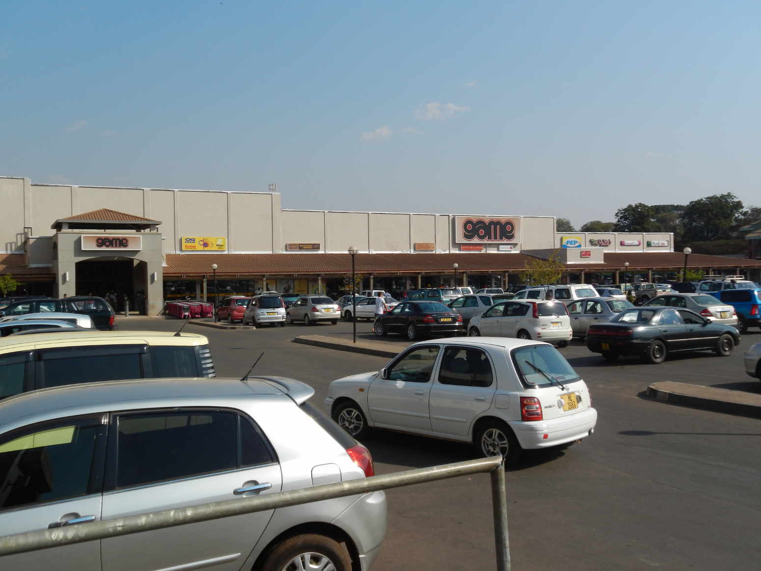 Malawi Lilongwe Game store carjack