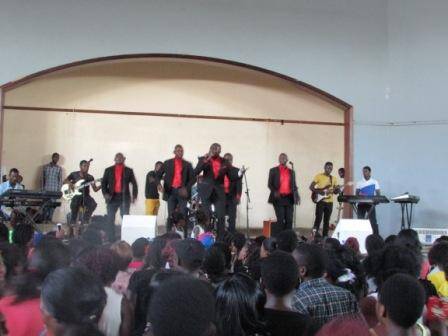 Kamuzu Barracks Gospel Singers 