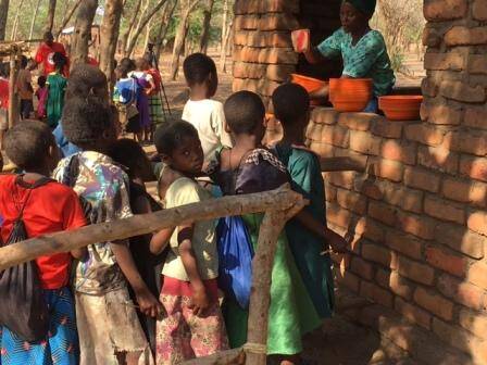 learners-queue-for-porridge