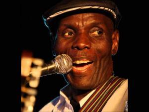 Oliver Mtukudzi