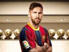 Messi staying at Barca
