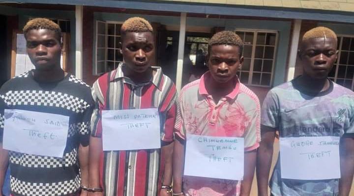 Police in Lilongwe arrest four men for jumping into a moving vehicle to steal Grocery items.