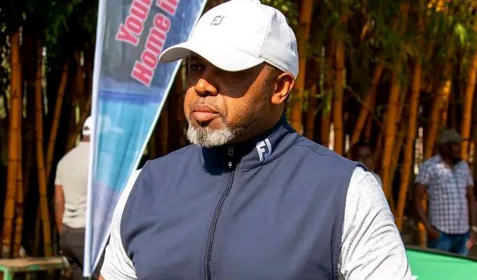 Vice President Saulos Chilima playing golf