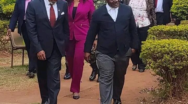 Vice President Saulos Chilima (L) at the Lilongwe High Court on 25 September, 2023