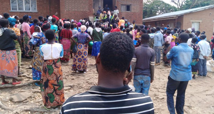 People trying to buy maize at Chiradzulu Admarc