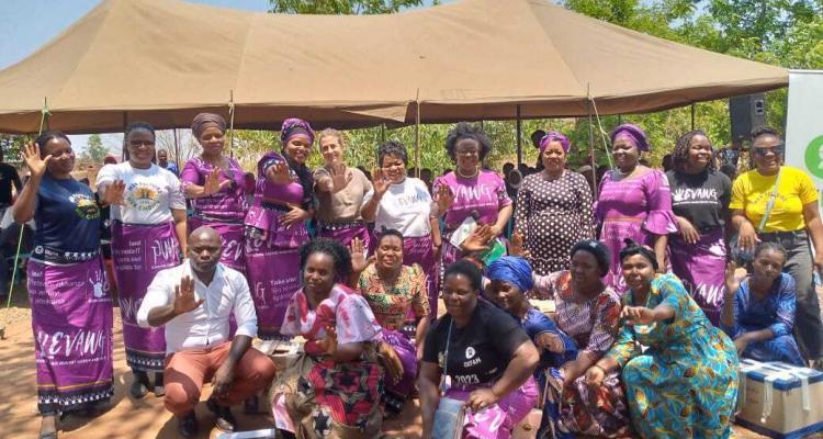 OXFAM Country Director, Lingalireni Mihowa and OXFAM Canada Director Lauren Ravon toured Zomba Malosa