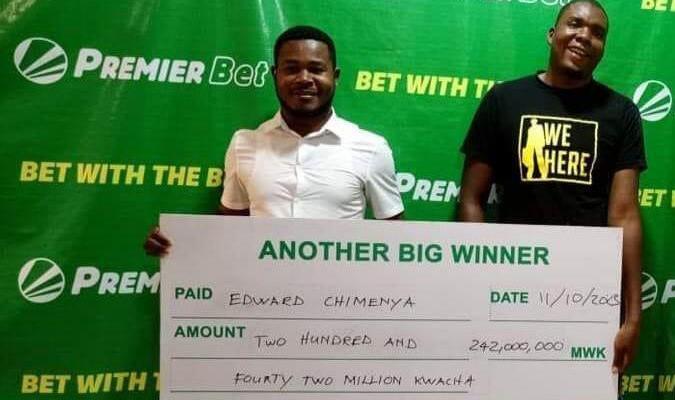 A man in Malawi has become the biggest winner on Aviator after winning K242 million