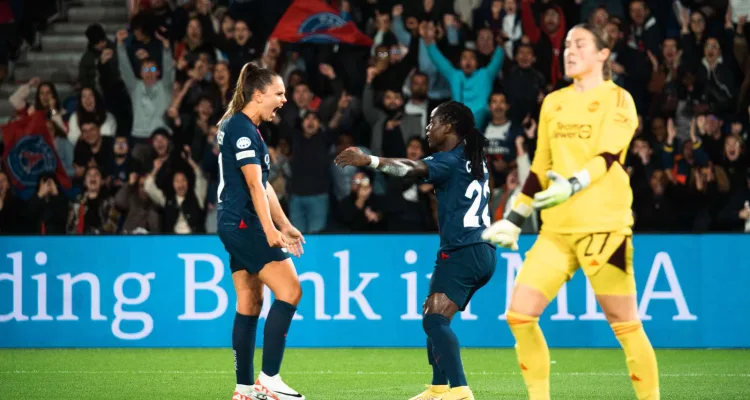 Tabitha Chawinga (C) features for Paris Saint Germain in a UEFA Women's Champions League game against Manchester United