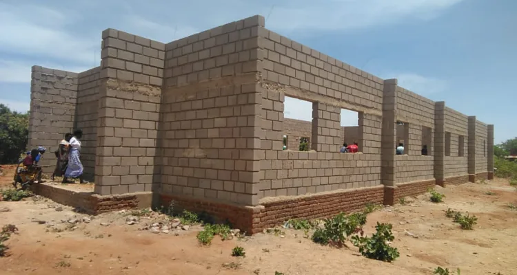 Ishalikira Village Development Committee (VDC) in Chitipa District has called on Chitipa District Council to assist in the completion of a community hall which is being built using community contributions.