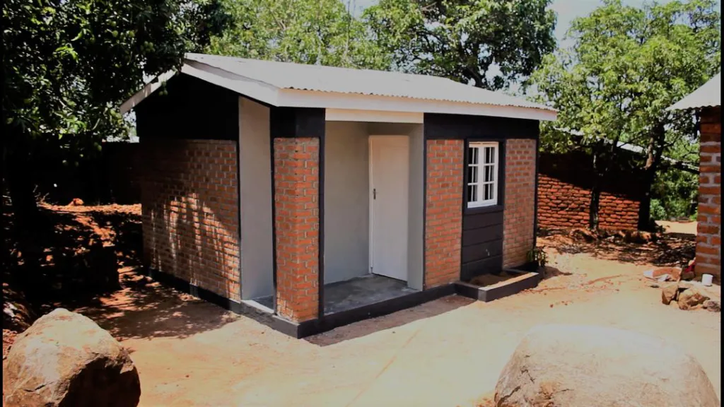 Fadeth Furnishers handed over the house to the old aged Ethel Chawanda on Monday, 20th November, 2023 at Monjeza village in Blantyre where the company’s Managing Director Richard Chirwa said the gesture is because they were personally shocked by how Chawanda was hit by the effects of cyclone Freddy.