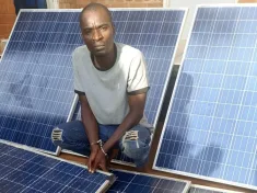 Police in Rumphi have arrested 33-year-old Zwani for allegedly stealing solar panels and steel bars from Phalasito irrigation scheme in the district.