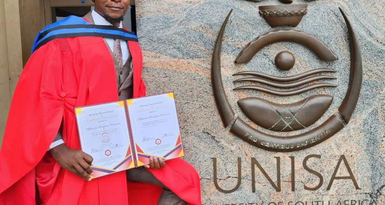 Pemphero Mphande lied receiving honorary doctorate from UNISA