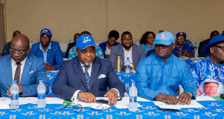 Bright Msaka, Jappie Mhango and other DPP members