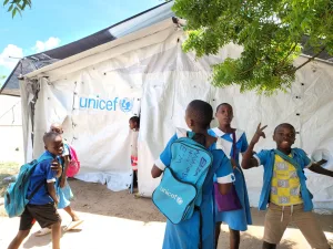 In close collaboration with the Ministry of Education, UNICEF Malawi has assisted Mpatsa Primary School in the restoration of tents which were blown off by rains.