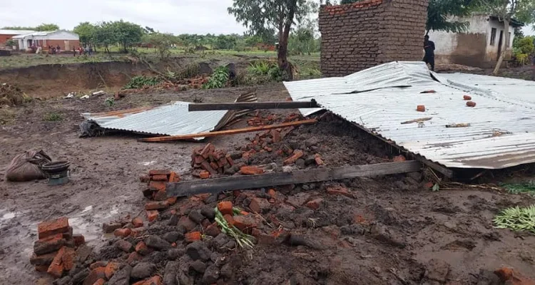 Three die after being washed away by floods in Mponela