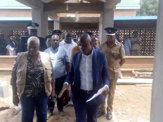 Minister of Health Khumbize Kandodo Chiponda says she is impressed with progress of construction of a laboratory at Police College Hospital in Zomba.