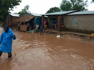 The Department of Disaster Management Affairs (DoDMA) says about 7,000 have been displaced by flash floods following heavy downpour in Nkhotakota and Karonga Districts.