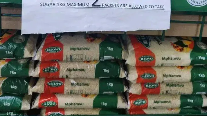 Some concerned Malawians have complained that companies which have been given contracts to distribute sugar from Illovo company to the market hide the commodity in their warehouses leading to scarcity of sugar on the market.