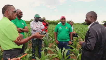 Minister of Agriculture, Sam Kawale with Minister of Finance, Simplex Banda, and Minister of Information, Moses Kunkuyu, at Kasiya in Lilongwe.