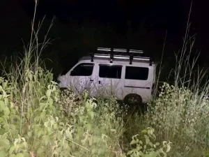 A vehicle which was abandoned by its driver in Dowa