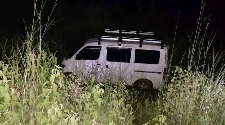 A vehicle which was abandoned by its driver in Dowa