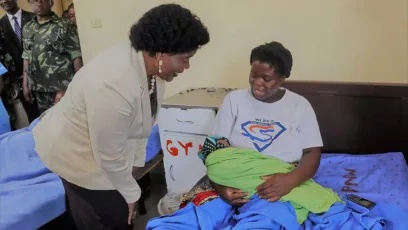 First Lady Monica Chakwera with a mother and her newborn at Mzuzu Hospital in March, 2024