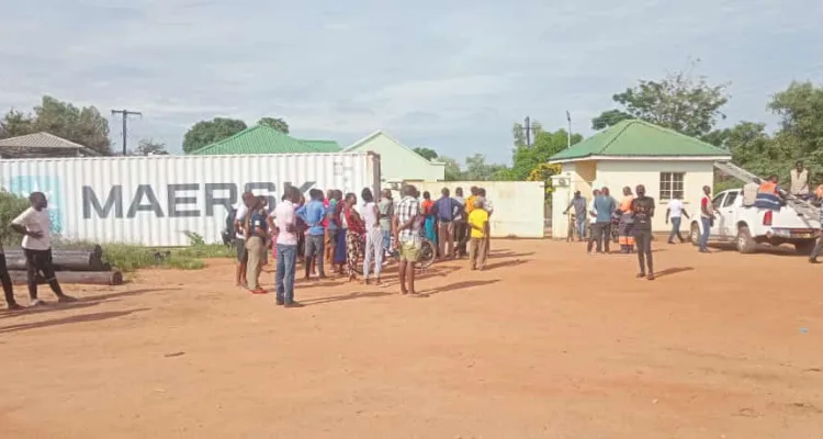 People in Balaka protesting at ESCOM offices in the district