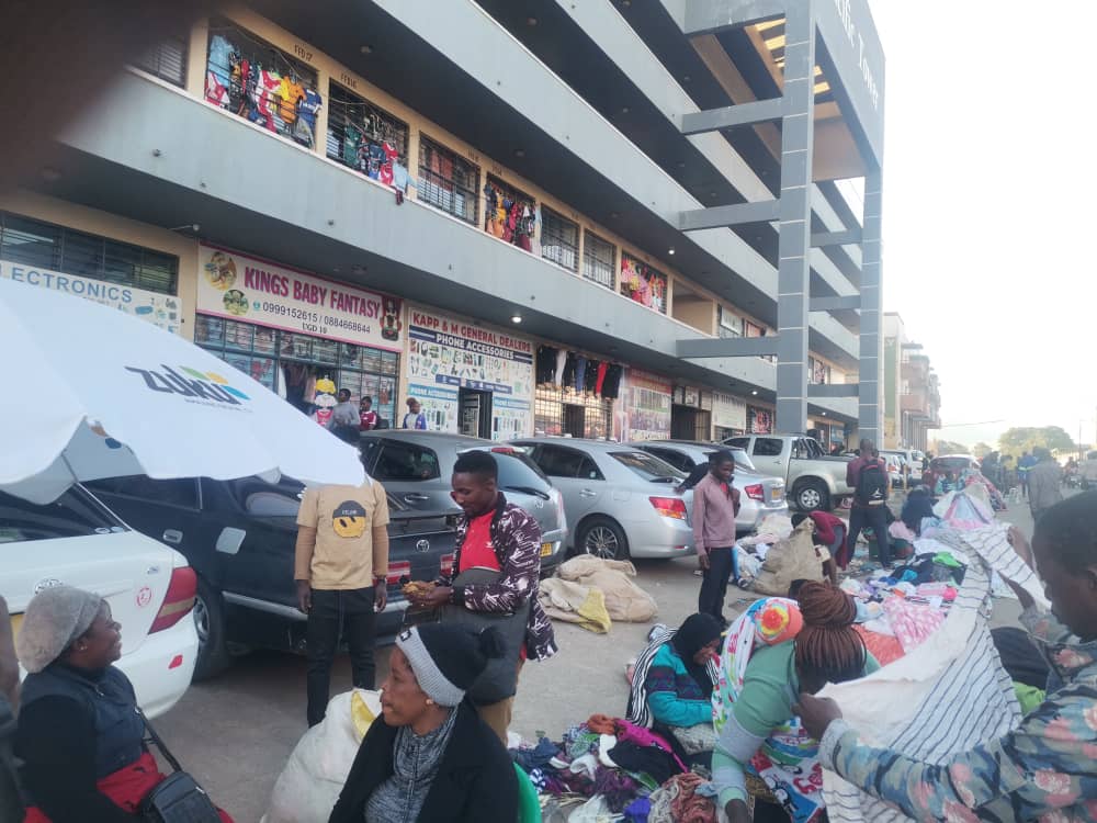 Limbe Market runs out of space, vendors threaten to invade streets ...