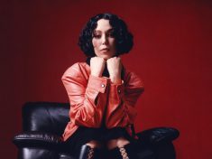 Kelly Lee Owens Music