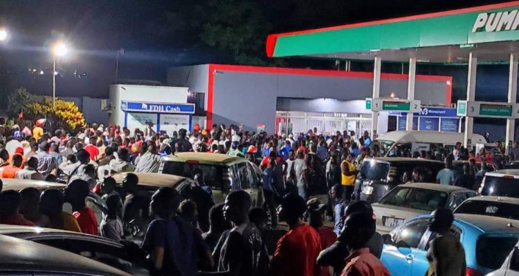 Malawian scramble for fuel