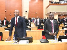 Moses Kunkuyu - Simplex Chithyola Banda