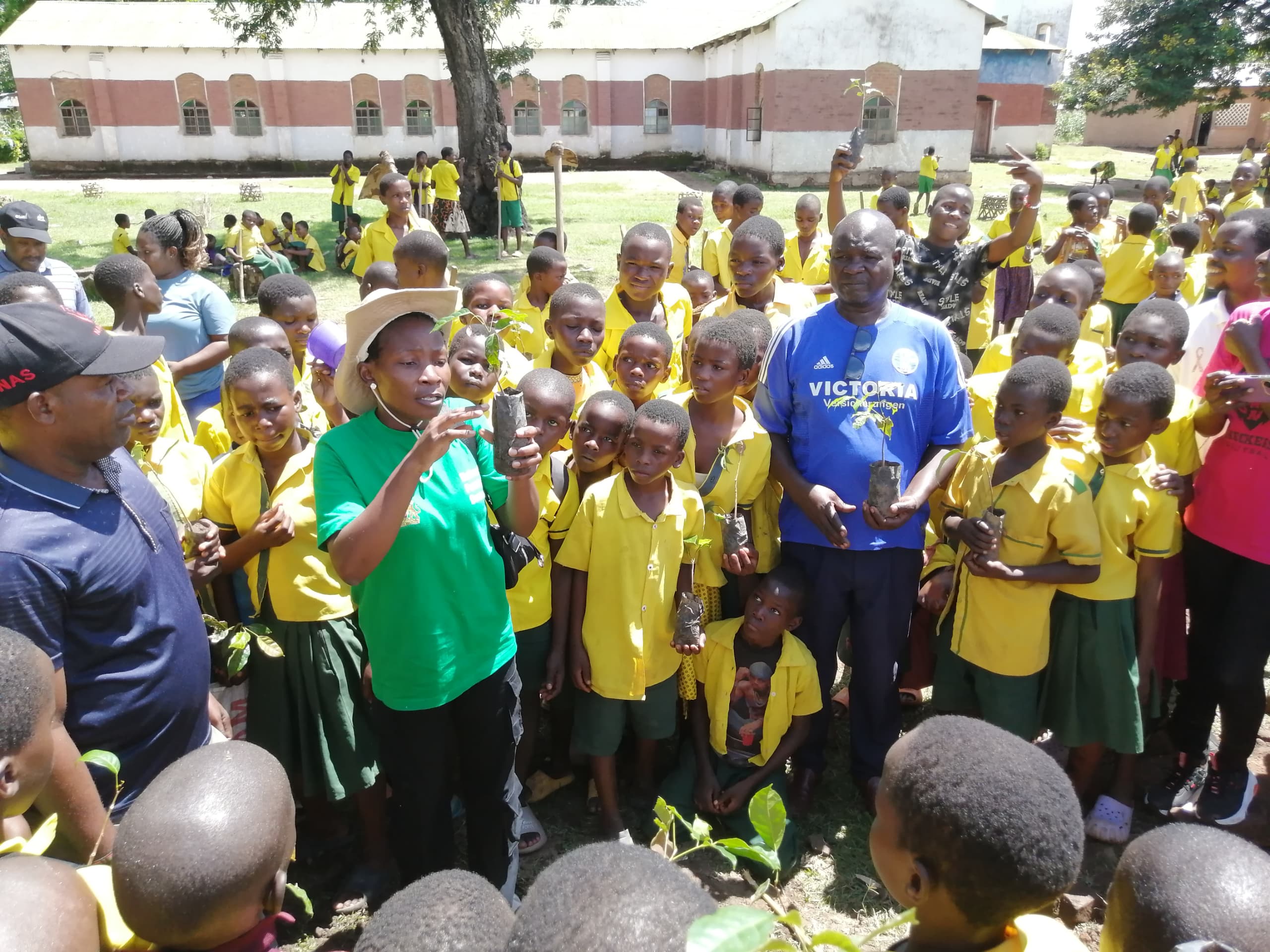 Journalists urged to take leading role in conserving environment