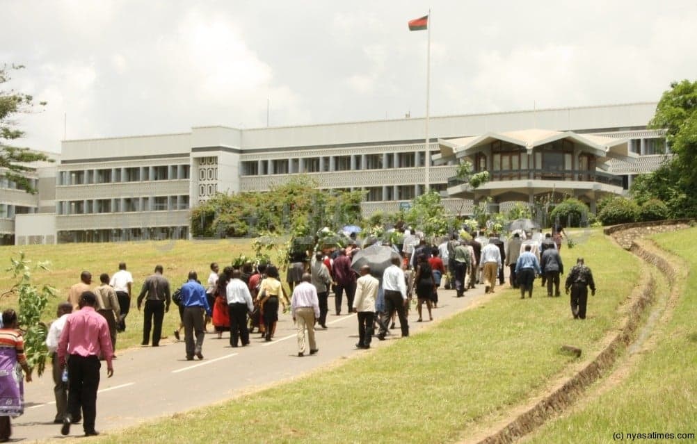 Malawi Civil Servants Demand Pension Scheme Abolition
