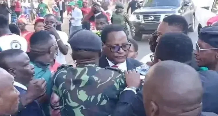 Muluzi slams tear-gassing of President Chakwera at Kamuzu Banda mausoleum- Malawi24
