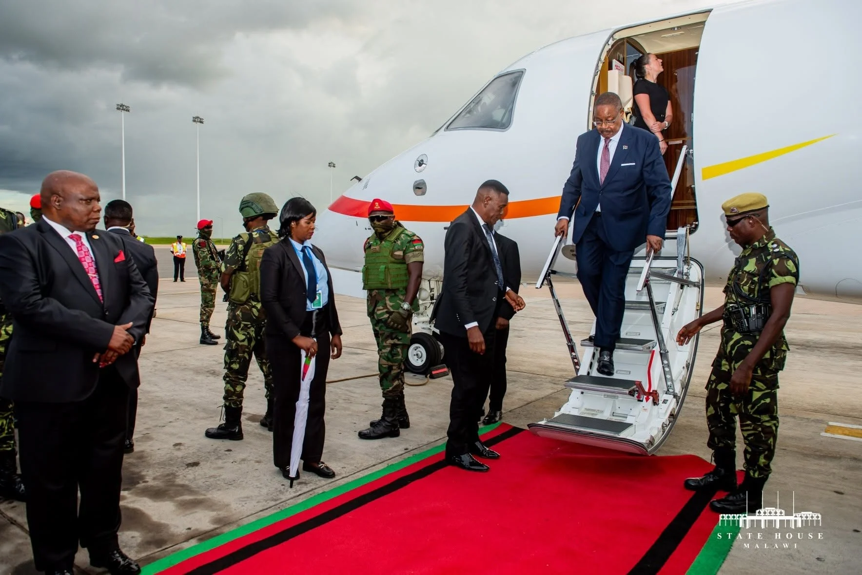 Malawi Constitutional Crisis: Mutharika Postpones Parliament