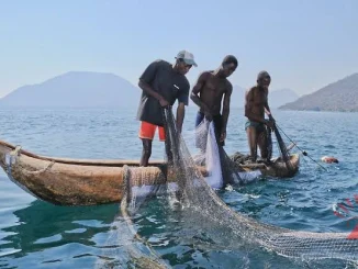 Fishermen- Malawi24